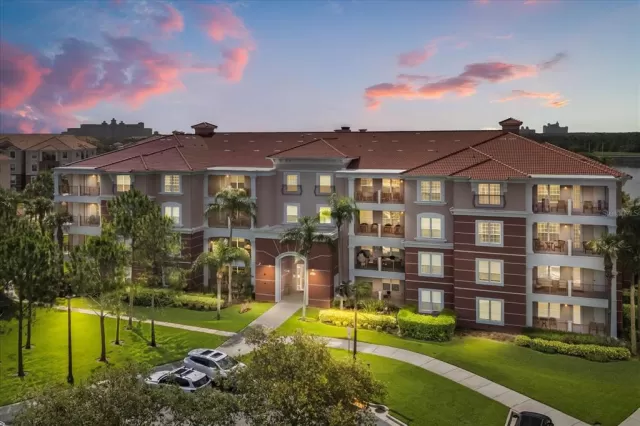 MLS: O6317027 Condo For Sale