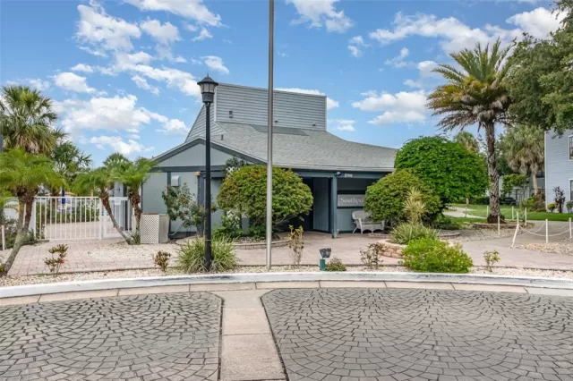 MLS: O6317407 Condo For Sale