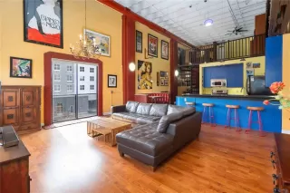 Photo #6: O6317611 Listing