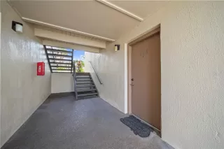 Photo #3: O6317622 Listing