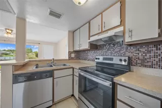 Photo #6: O6317622 Listing