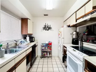 Photo #3: O6317649 Listing 