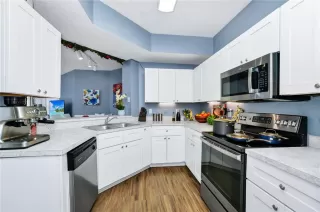 Photo #1: O6317844 Listing