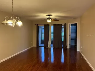 Photo #5: O6318041 Listing