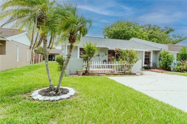 MLS: O6318191 Condo For Sale