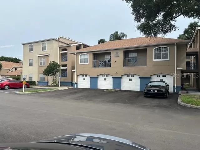 MLS: O6318297 Condo For Sale