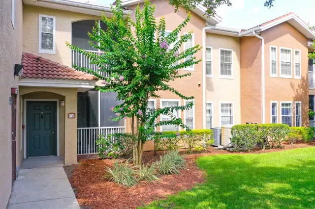 MLS: O6318702 Condo For Sale