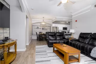 Photo #3: O6318702 Listing