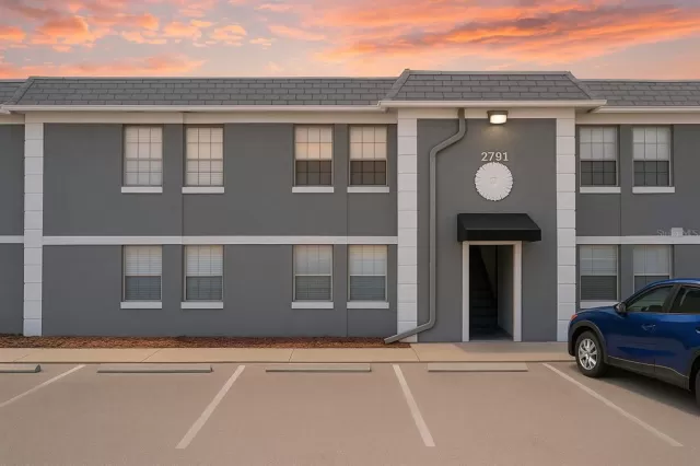 MLS: O6319095 Condo For Sale