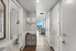 Photo #5: O6319111 Listing