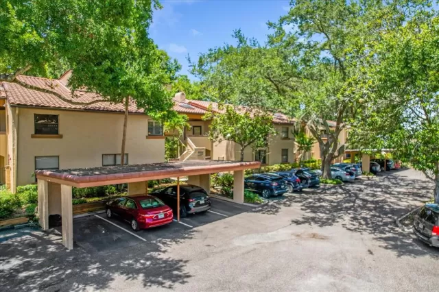 MLS: O6320079 Condo For Sale