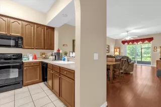 Photo #6: O6320747 Listing