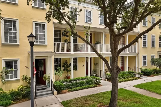 MLS: O6320815 Condo For Sale