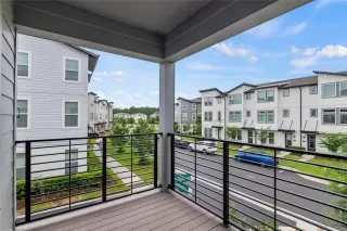 Photo #2: O6320927 Listing 