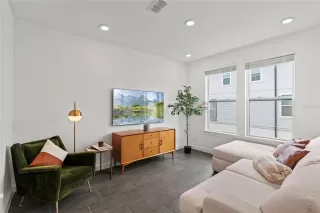 Photo #4: O6320927 Listing 