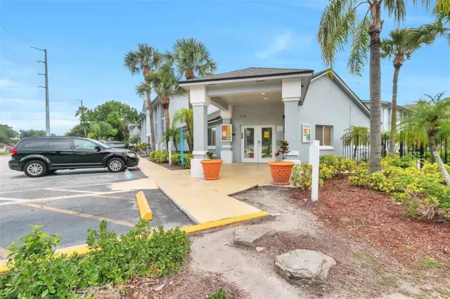 MLS: O6321008 Condo For Sale