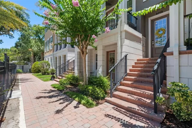 MLS: O6321128 Condo For Sale