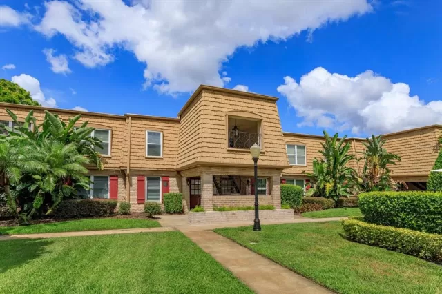 MLS: O6321205 Condo For Sale