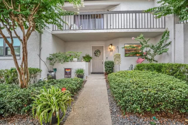 MLS: O6321287 Condo For Sale