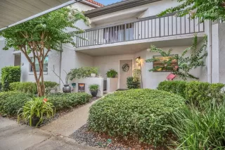 Photo #1: O6321287 Listing