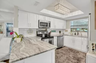 Photo #6: O6321287 Listing