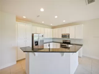 Photo #4: O6321387 Listing 