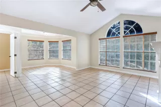 Photo #4: O6321615 Listing 