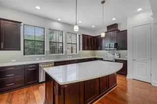 Photo #1: O6321823 Listing