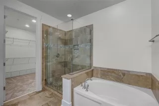 Photo #5: O6321823 Listing