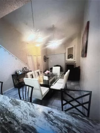 Photo #2: O6321844 Listing