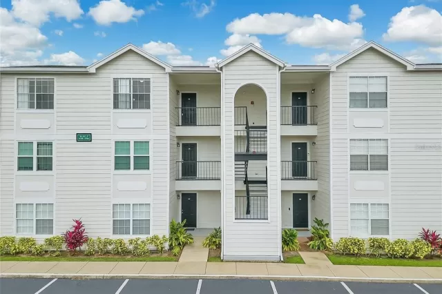 MLS: O6322227 Condo For Sale