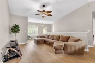 Photo #4: O6322433 Listing 