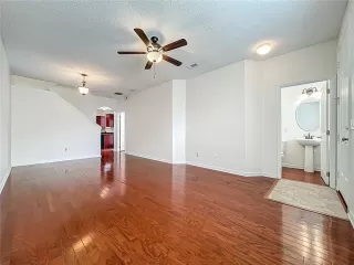 Photo #4: O6322871 Listing