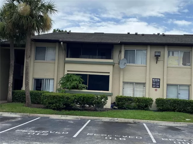 MLS: O6322921 Condo For Sale