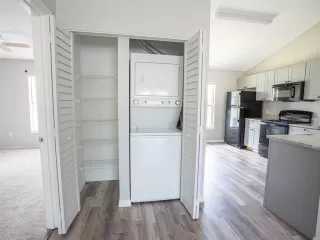 Photo #6: O6323065 Listing