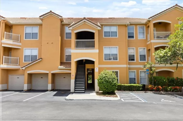 MLS: O6323221 Condo For Sale