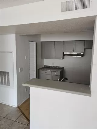 Photo #6: O6323224 Listing