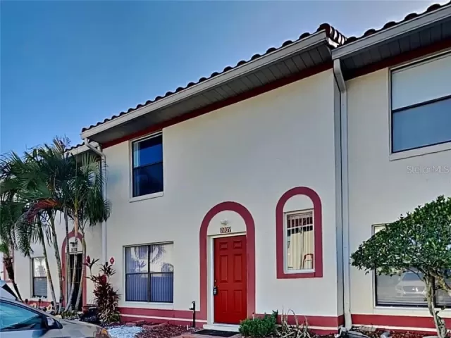 MLS: O6323605 Condo For Sale