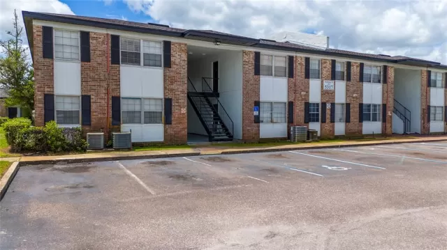 MLS: O6324242 Condo For Sale