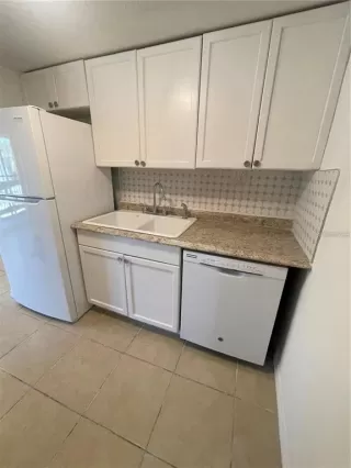 Photo #2: O6324266 Listing