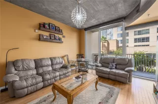 Photo #5: O6324412 Listing 