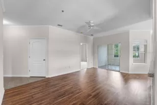 Photo #6: O6324511 Listing 