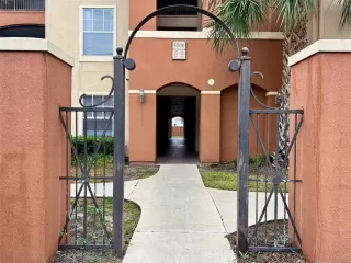 Photo #1: O6324588 Listing