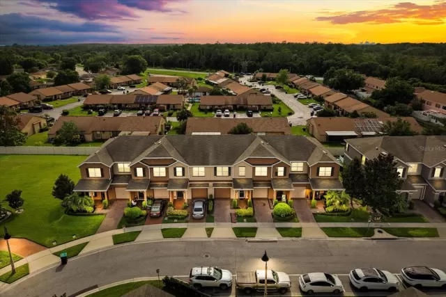 MLS: O6324627 Condo For Sale