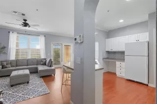 Photo #4: O6325043 Listing