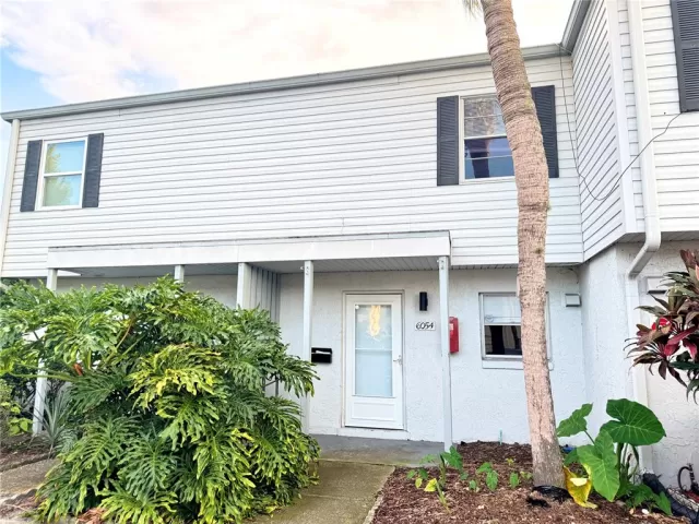 MLS: O6325069 Condo For Sale