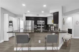 Photo #6: O6325240 Listing 