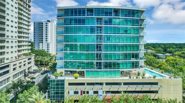 MLS: O6325472 Condo For Sale