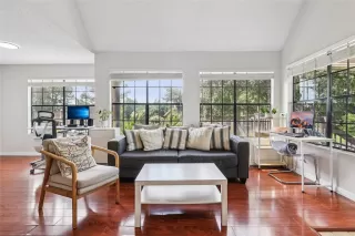 Photo #6: O6325723 Listing