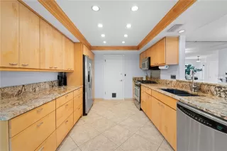 Photo #1: O6325906 Listing